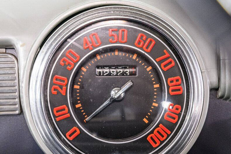 1946 Ford Super Deluxe