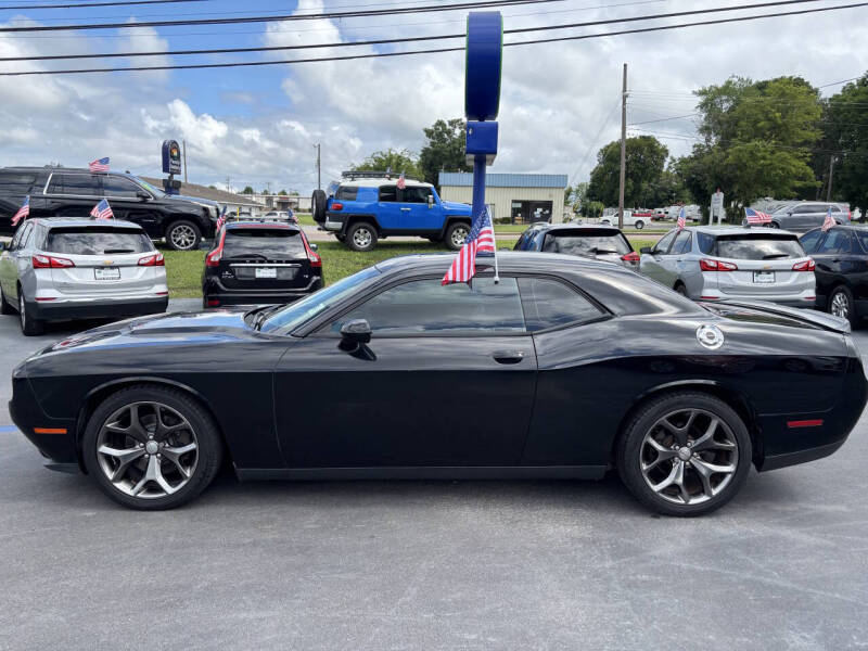 2015 Dodge Challenger SXT Plus