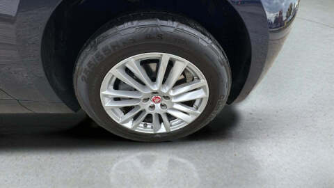 2017 Jaguar F-PACE 35t Prestige