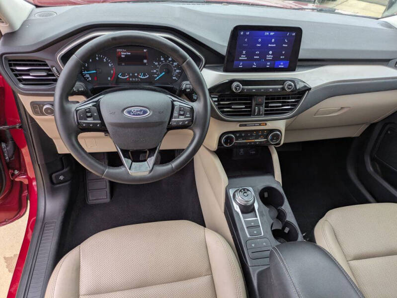 2022 Ford Escape SEL
