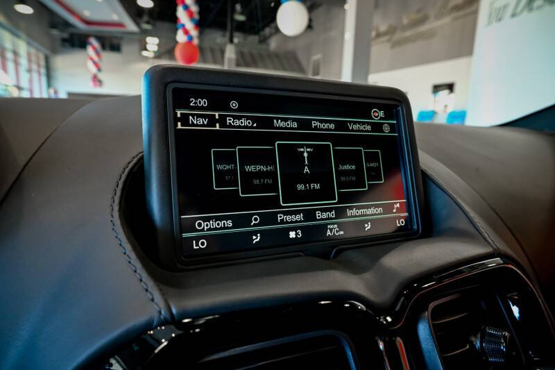 2022 Aston Martin Vantage