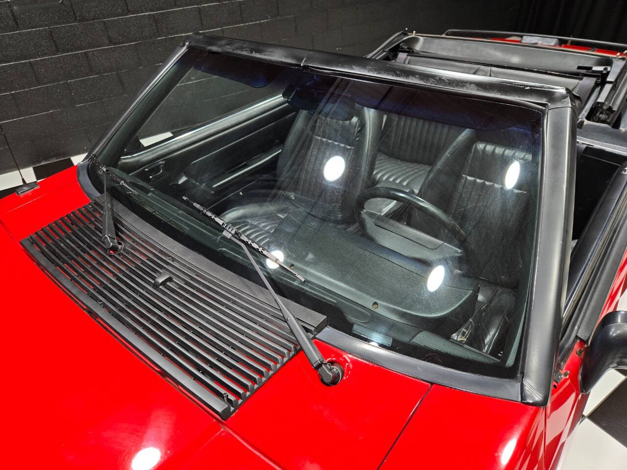 1992 Ford Mustang 38