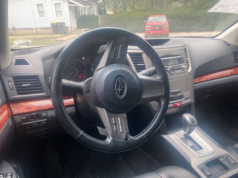 2011 Subaru Outback 2.5i Limited