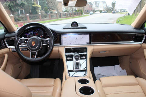 2020 Porsche Panamera 4