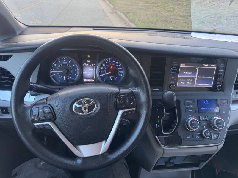 2019 Toyota Sienna L 7-Passenger