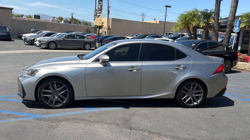 2017 Lexus IS 200t