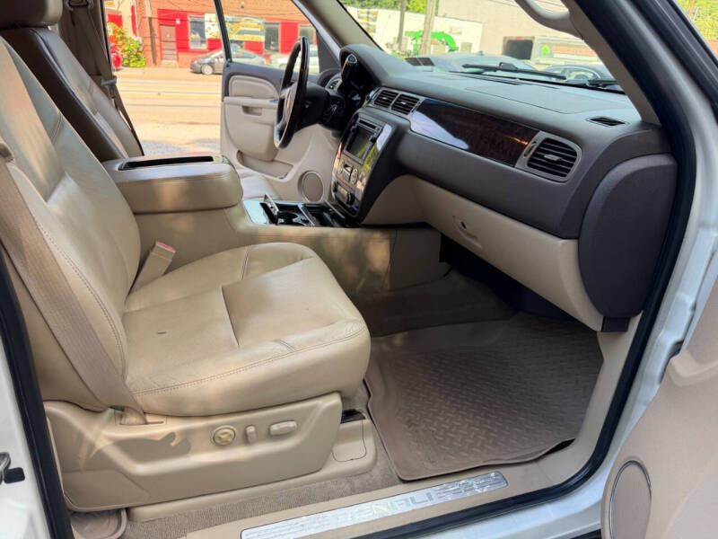 2011 GMC Yukon Denali