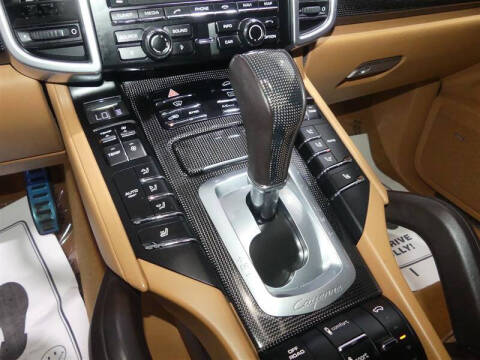 2016 Porsche Cayenne GTS