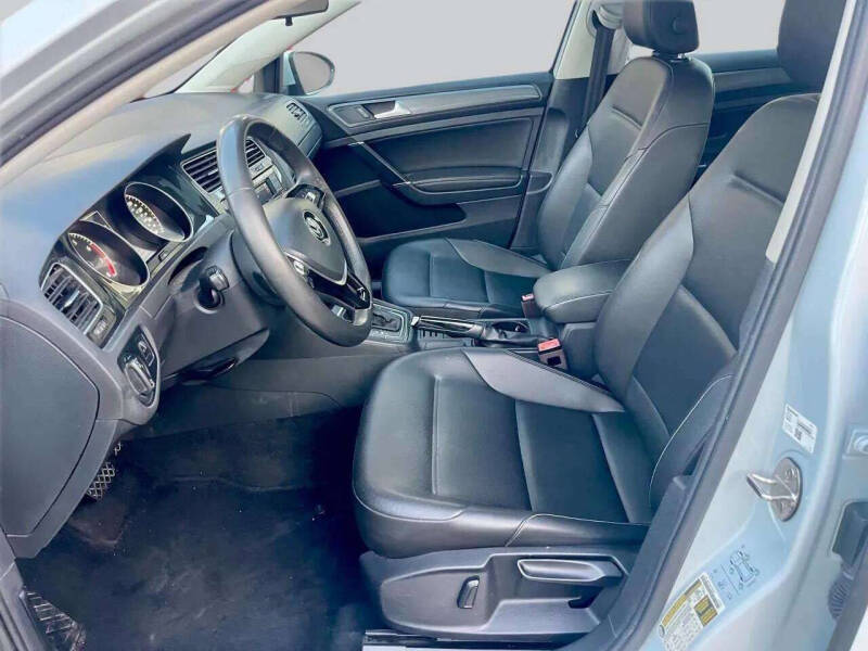 2021 Volkswagen Golf TSI