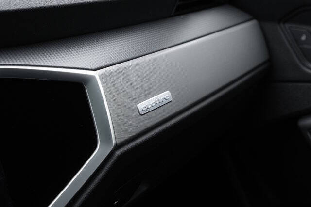 2022 Audi Q3 quattro S line Prem Plus 45 TFSI