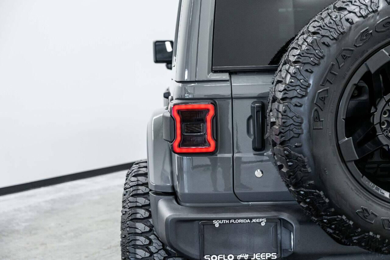 2020 JEEP Wrangler SUV / Crossover - $47,999