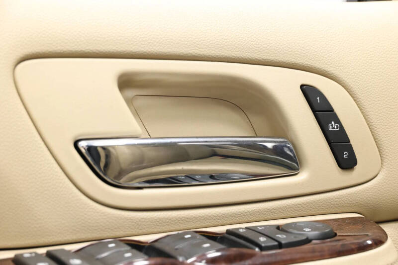 2012 Cadillac Escalade Premium