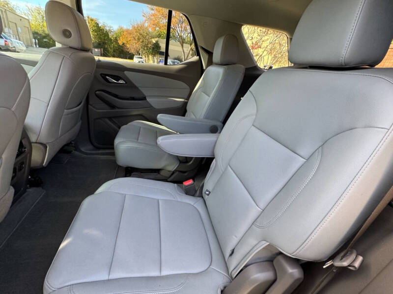 2020 Chevrolet Traverse LT Leather