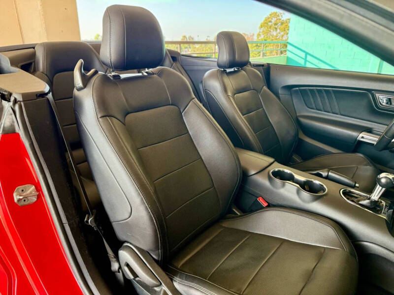 2017 Ford Mustang EcoBoost Premium