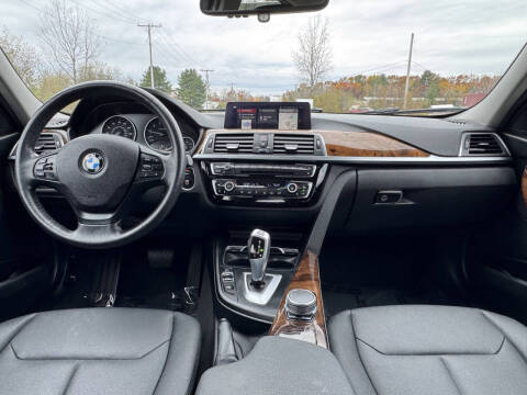 2018 BMW 3 Series 320i xDrive