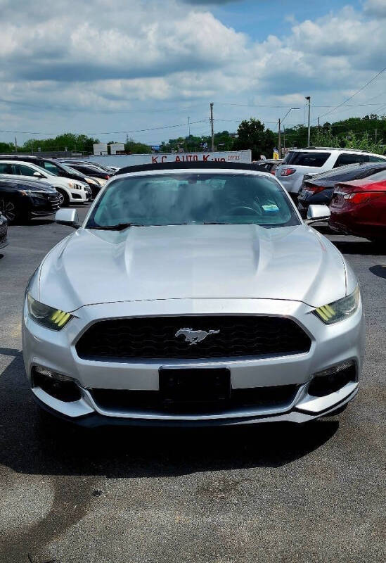 2016 Ford Mustang V6