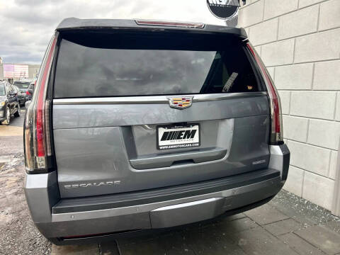 2019 Cadillac Escalade ESV Luxury