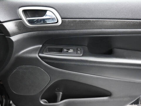 2017 Jeep Grand Cherokee Altitude