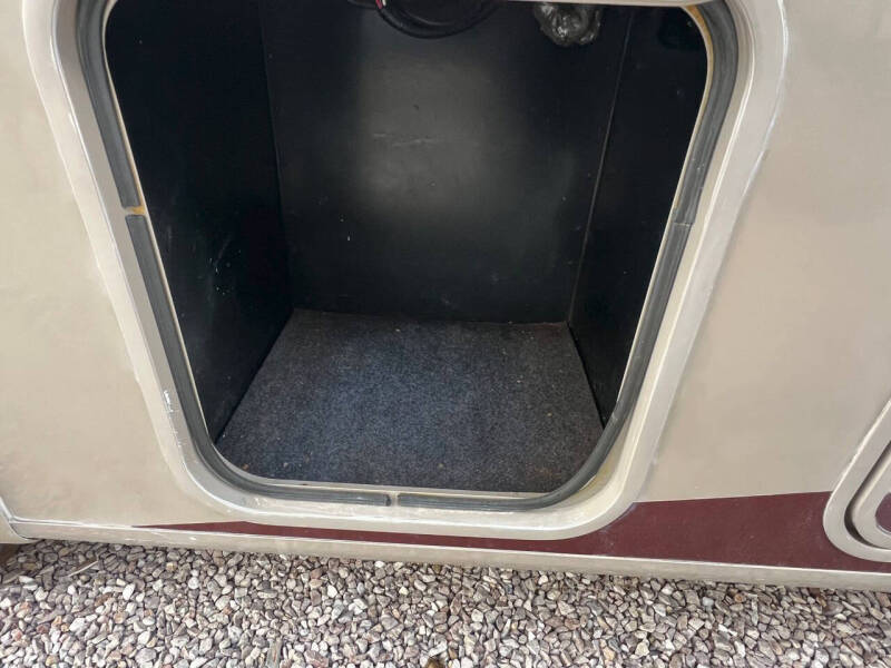 2015 Coachmen RV Pursuit 27KB