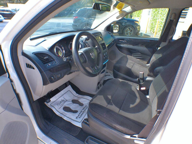 2013 Dodge Grand Caravan SE