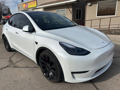 2023 Tesla Model Y Performance