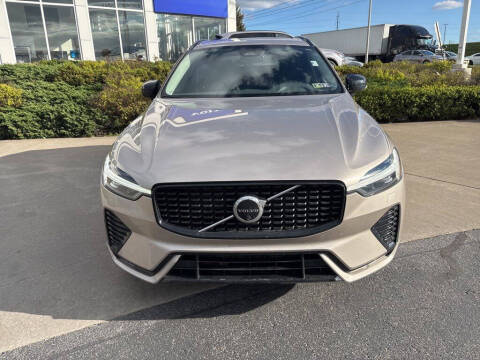 2024 Volvo XC60 B5 Plus Dark Theme