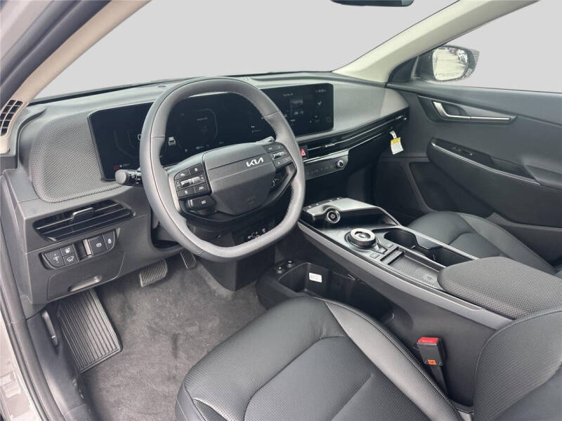 2025 Kia EV6 Light Long Range