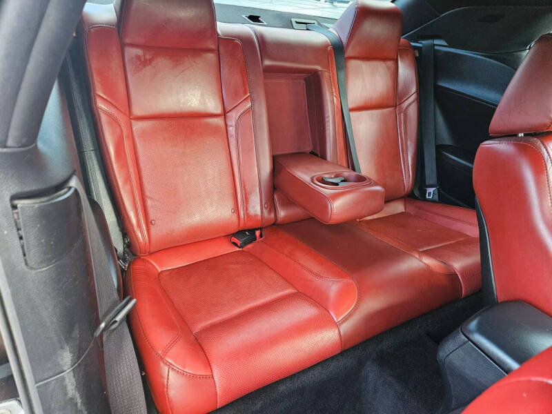 2015 Dodge Challenger SXT Plus