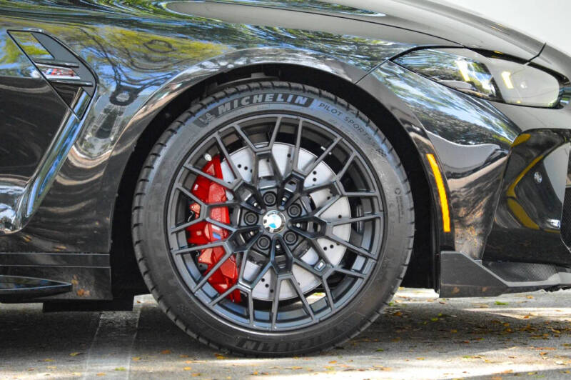 2025 BMW M4 CS