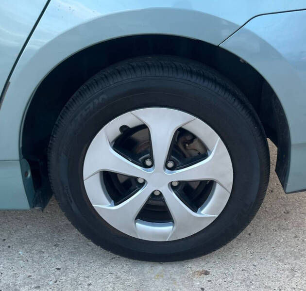 2013 Toyota Prius Three