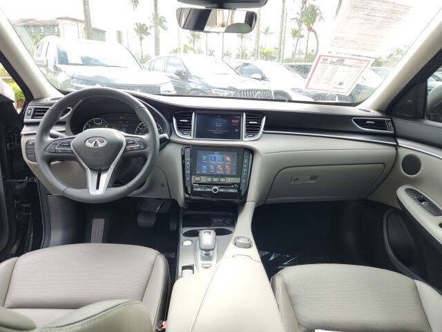 2025 Infiniti QX50 Luxe