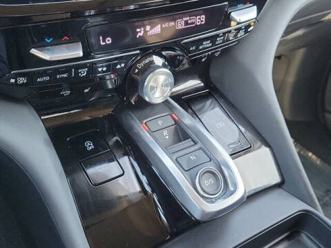 2025 Acura MDX w/Tech