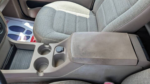 2002 Ford Explorer XLS
