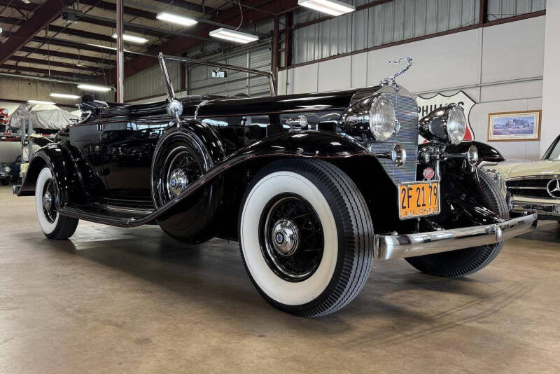 1932 Cadillac Series 370B