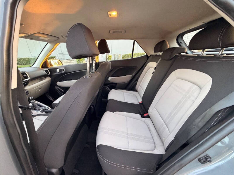 2021 Hyundai Venue SEL