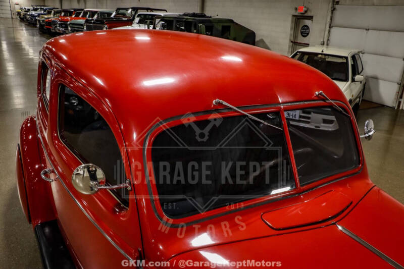 1939 Ford Deluxe