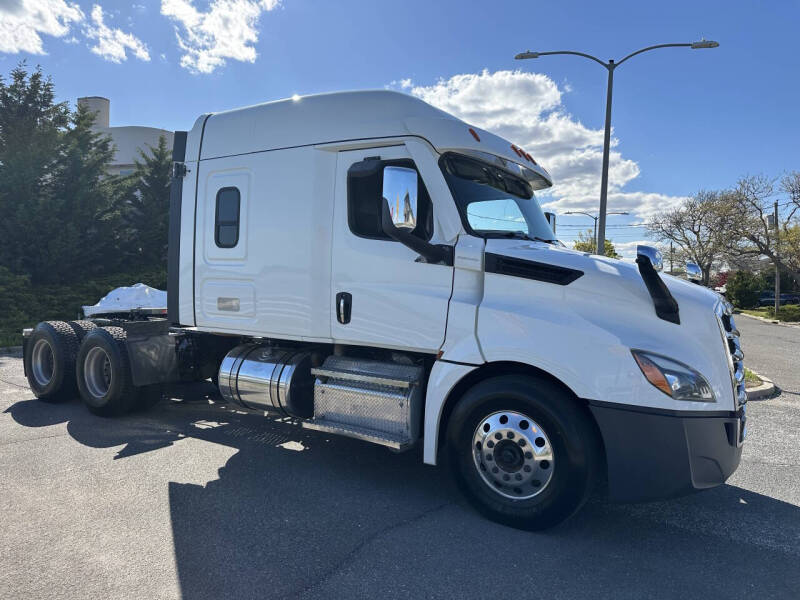 2020 Freightliner Cascadia