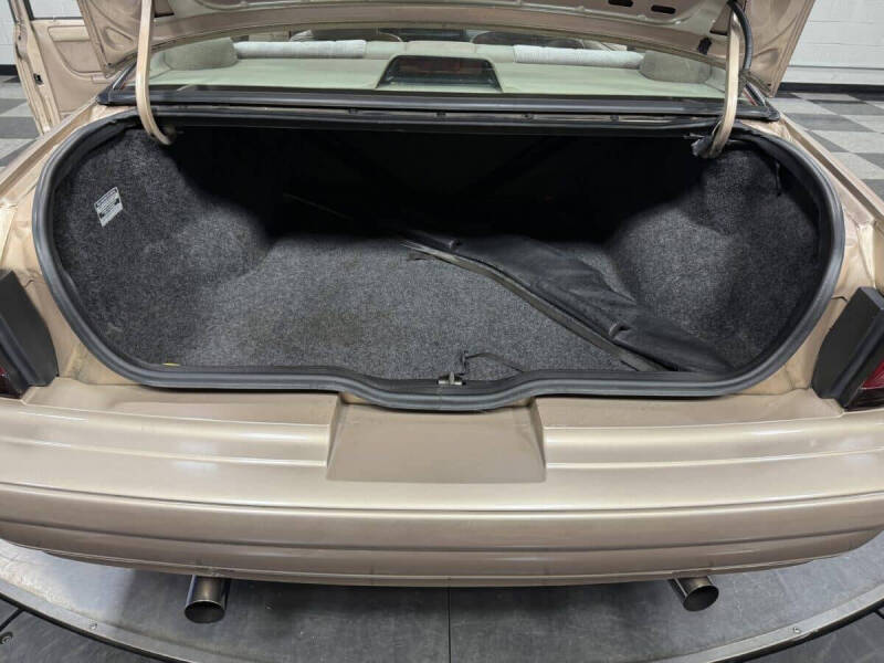 1993 Ford Thunderbird LX