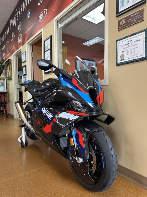 2024 BMW M 1000 RR