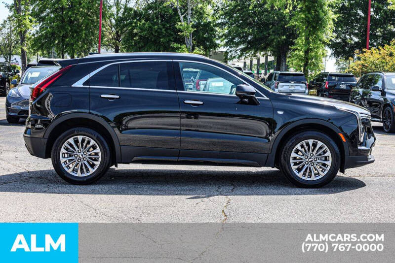2025 Cadillac XT4 Premium Luxury