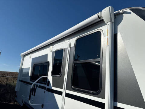 2027 Winnebago Micro Minnie