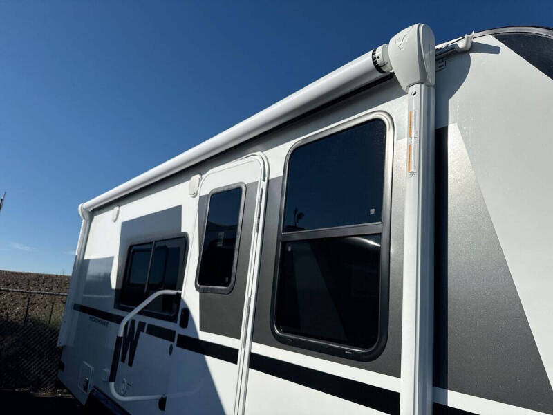 2027 Winnebago Micro Minnie
