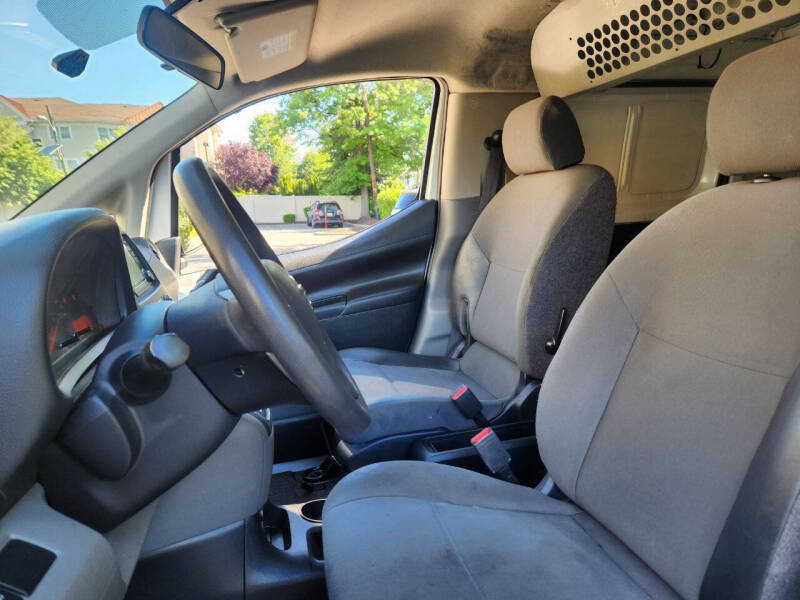 2019 Nissan NV200 S