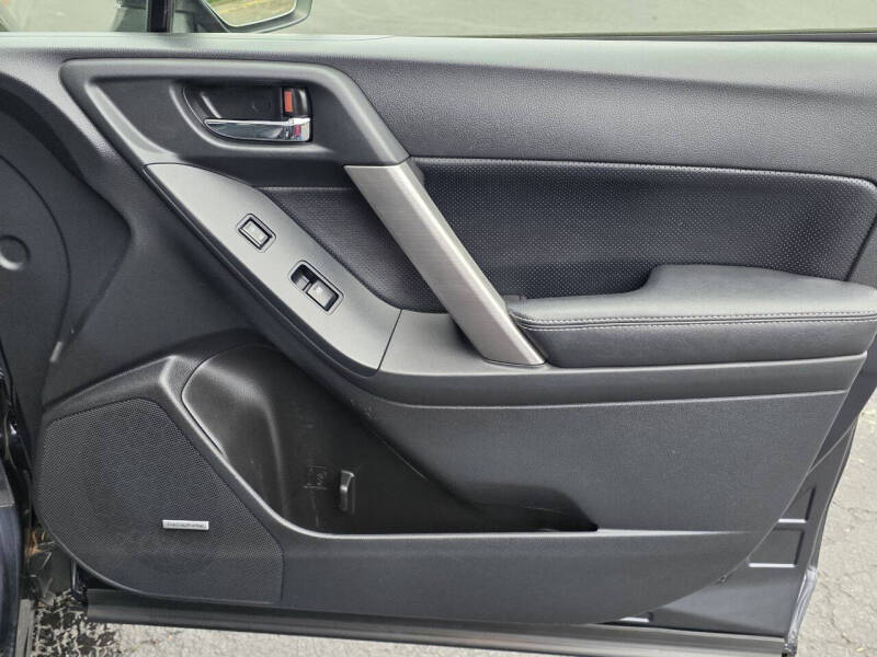 2014 Subaru Forester 2.0XT Touring