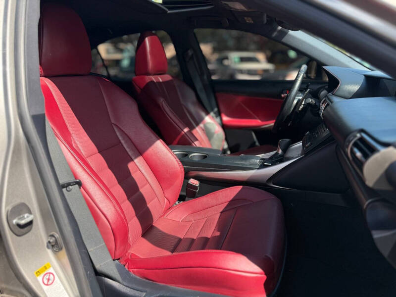 2015 Lexus IS 250 Crafted Line