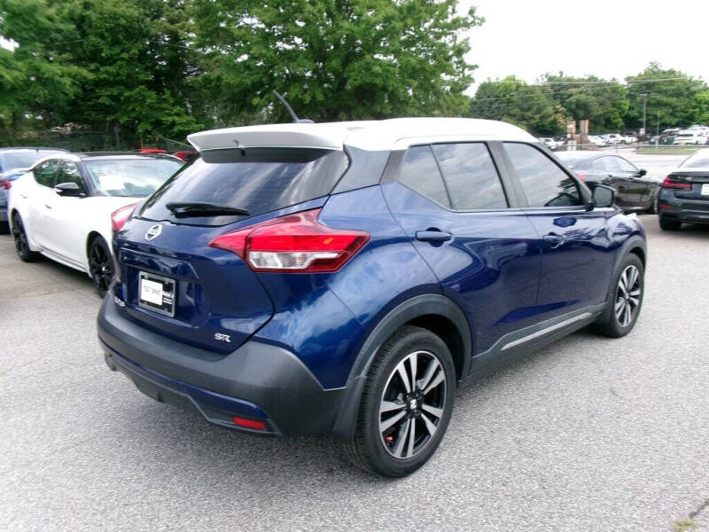 2019 Nissan Kicks SR