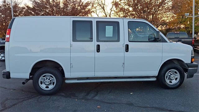 2024 Chevrolet Express 2500