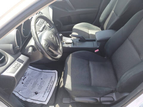 2013 Mazda MAZDA3 i Touring