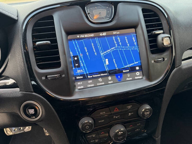 2022 Chrysler 300 S V6