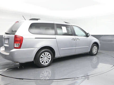 2011 Kia Sedona LX